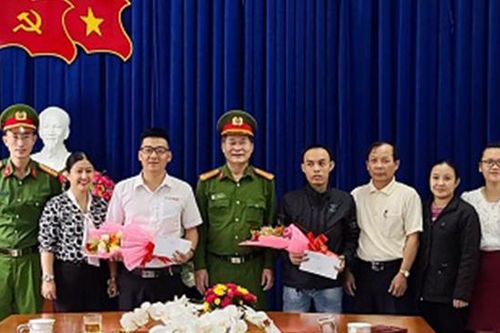 Tuyên dương công dân dũng cảm