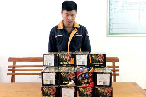 Xử lý nhiều vụ buôn bán pháo, thuốc nổ