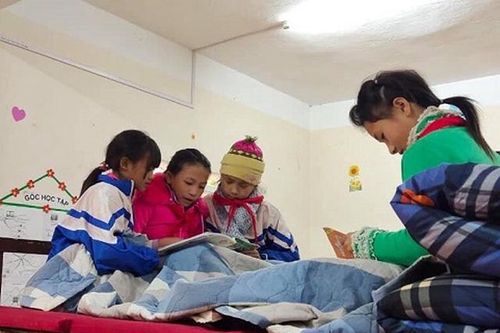 Chống rét cho học trò vùng cao - nhiều cách làm sáng tạo