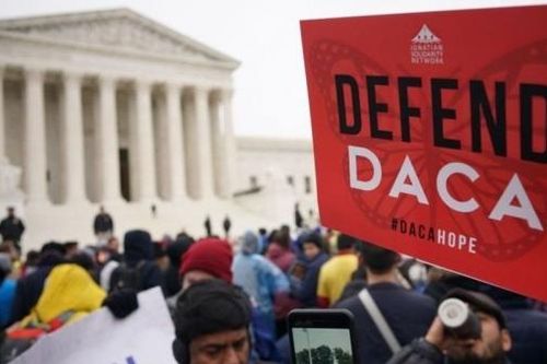 Tòa án yêu cầu chính quyền Tổng thống Trump khôi phục chương trình nhập cư thời ông Obama