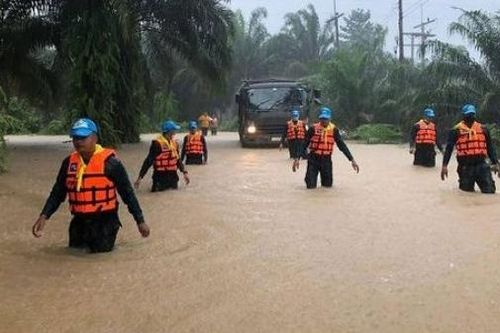Lũ lụt tại Thái Lan và Ấn Độ gây thiệt hại lớn