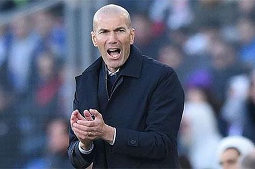 HLV Zidane đưa ra quan điểm trước tin đồn bị Real sa thải?