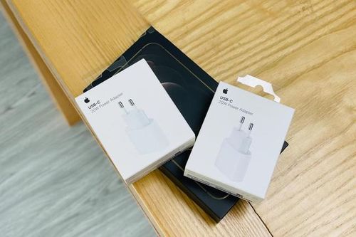 Củ sạc chính hãng Apple 'cháy hàng' tại thị trường Việt Nam