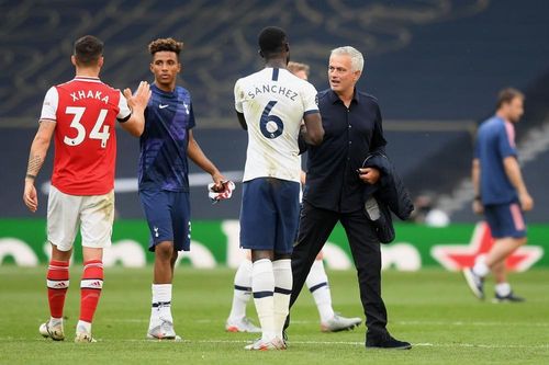 Arsenal khiếp sợ Mourinho thế nào?