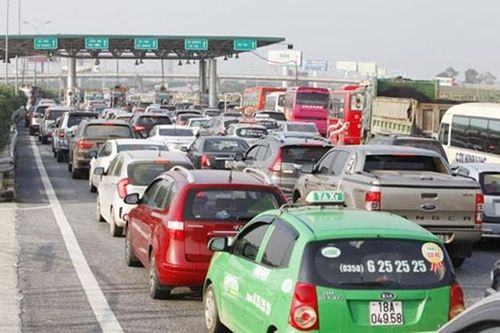 Lý do chủ xe ô tô vẫn chê thu phí tự động không dừng