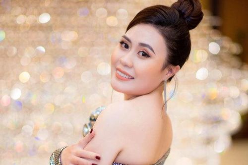 Diễn viên Phan Kim Oanh phim 'Lửa ấm' vai trần gợi cảm