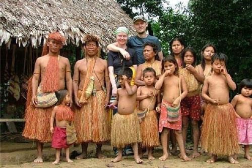 Kỳ lạ những bộ lạc sống tách biệt và bí ẩn trên thế giới