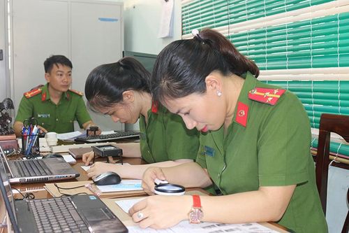 Thầm lặng sau những chiến công
