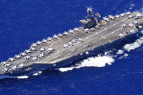 Tàu sân bay USS Nimitz của Mỹ tác chiến trên biển Ả Rập