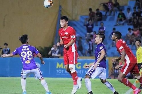 V.League 2021: Đất dụng võ cho 'lão tướng'