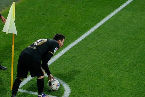 Barca thua đội mới lên hạng