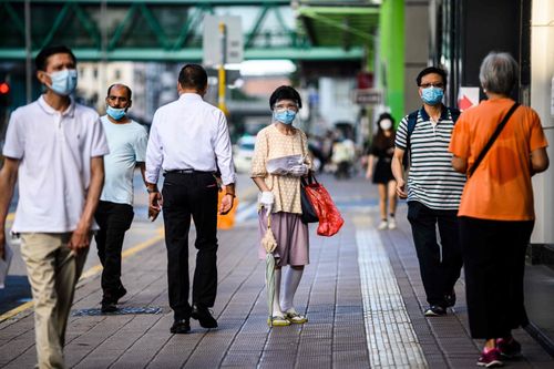 Hong Kong mất dấu nhiều F0 khiến dịch Covid-19 ngày càng nghiêm trọng