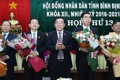 Bầu bổ sung 8 Chủ tịch, Phó Chủ tịch HĐND, UBND tỉnh