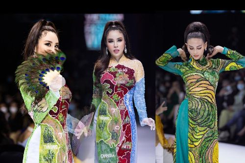 Áo dài đính kết bản đồ Việt Nam cao quý và sang trọng trên sàn diễn thời trang