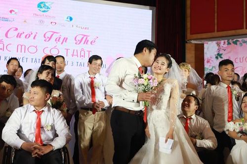 46 cặp đôi rạng rỡ hạnh phúc trong Lễ cưới tập thể 'Giấc mơ có thật'
