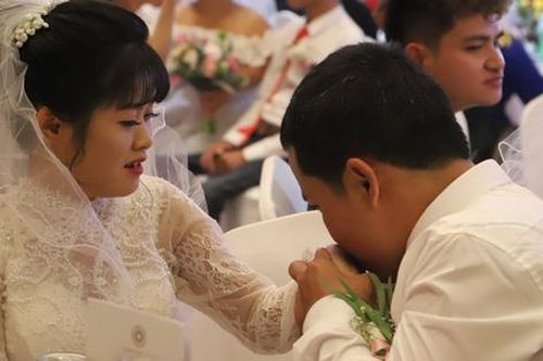 Những khoảnh khắc hạnh phúc trong Lễ cưới tập thể 'Giấc mơ có thật'