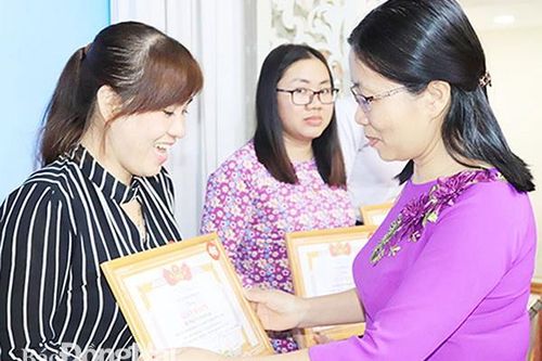 Mỗi cặp vợ chồng nên sinh đủ 2 con