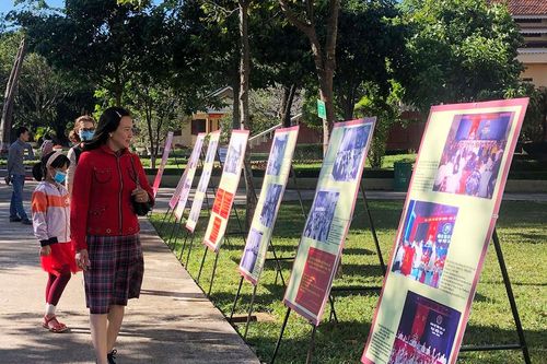 Triển lãm chuyên đề 'Đảng bộ tỉnh Gia Lai, 75 năm hình thành và phát triển'