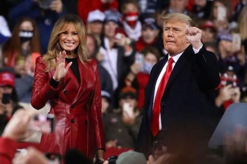 Tổng thống Trump bỗng nhiên nói mình thích ăn dưa chuột, cư dân mạng lại được dịp 'troll'