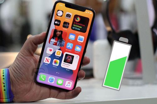 iOS mới khiến hàng loạt iPhone cũ bị hao pin