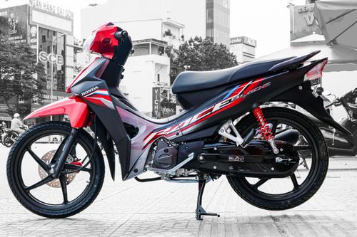 Honda Blade phiên bản mới được bán dưới giá đề xuất