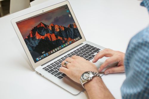 Những dòng MacBook nên và không nên mua hiện nay