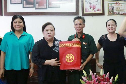 Hà Nội dành trên 371 tỷ đồng tặng cho nhiều đối tượng chính sách dịp Tết Nguyên đán năm 2021