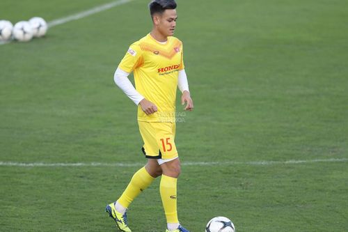 Chuyển nhượng V-League: Hậu vệ tuyển Việt Nam đầu quân cho tân binh V-League