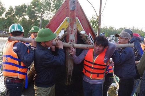 Tấm lòng của người dân làng biển