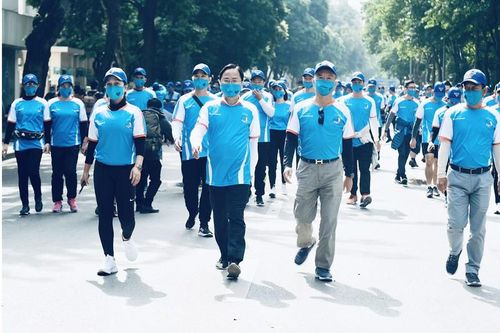 Sacombank khởi động chặng 3 'Những bước chân vì cộng đồng'