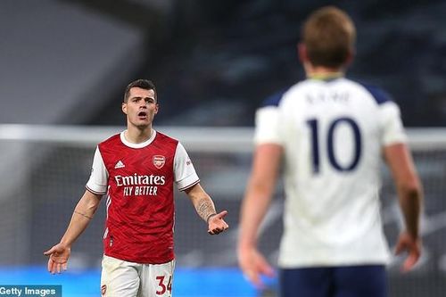 Thua đau Tottenham, ngôi sao Arsenal bị chê cười