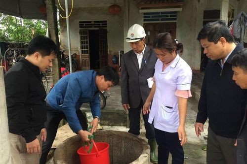 Hỗ trợ thiết bị đảm bảo nước sạch cho người vùng lũ ở Hà Tĩnh