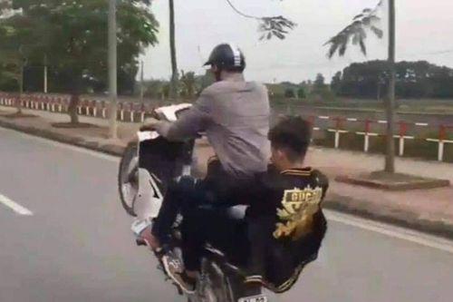 Khoe clip bốc đầu xe máy, nam thanh niên nhận cái kết đắng bị xử phạt hơn 4 triệu đồng