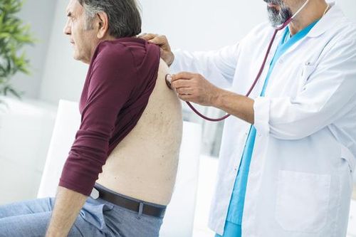 Bệnh phổi tắc nghẽn mãn tính giai đoạn 3 - giai đoạn bệnh tiến triển nặng cần đặc biệt chú ý trong điều trị