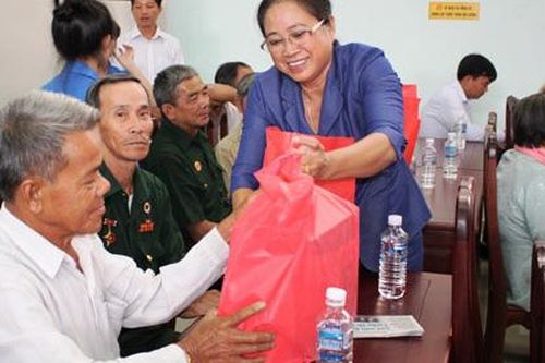 Hà Nội dành hơn 371 tỷ đồng tặng quà đối tượng chính sách dịp Tết Tân Sửu