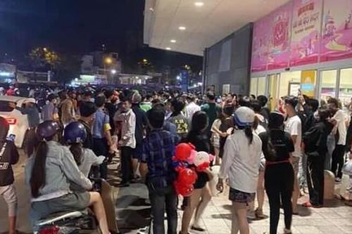 Hỗn chiến tại Aeon Mall Tân Phú vì chèo kéo bán hàng đa cấp?