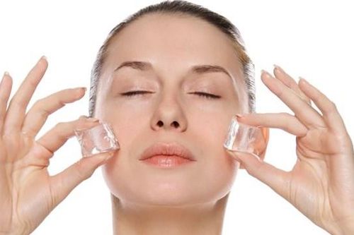 7 mẹo để loại bỏ bọng mắt và quầng thâm