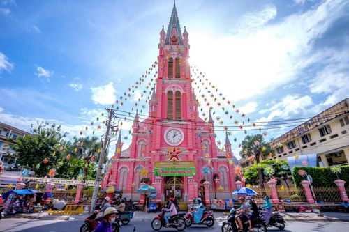 Nhà thờ nào vào top điểm đến màu hồng đẹp nhất thế giới?