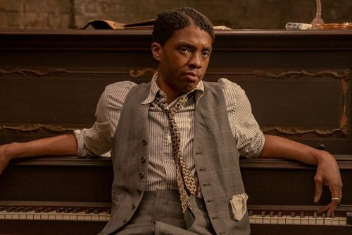 Chadwick Boseman từng bật khóc và bóng gió nói về bệnh tật