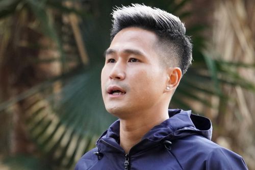 Nguyễn Quốc Long: 'Khó khăn lớn nhất của tôi là tuổi tác'