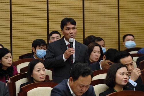 Chất vấn tại HĐND TP Hà Nội: 'Cát như con gái 18 thường xuyên bị nhòm ngó'