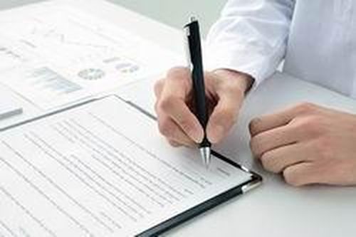 Thôi việc trước khi sinh con có được hưởng chế độ thai sản?