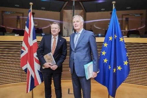 Brexit vẫn mịt mù