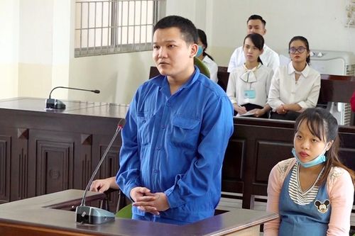 Hai vợ chồng trẻ cùng lĩnh án vì mua bán ma túy