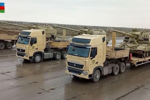 Azerbaijan duyệt binh cực khủng 'ăn mừng' chiến thắng trước Armenia