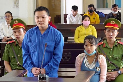 Mua bán ma túy để lấy tiền 'hút chích', 2 vợ chồng lĩnh 24 năm tù