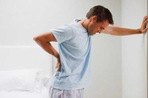Hết đau nhức lưng nhờ bài thuốc từ muối