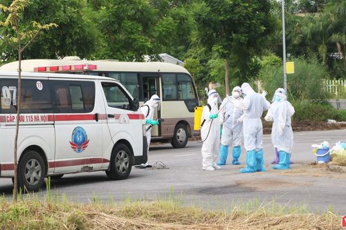 Nóng: Thanh niên 19 tuổi tái dương tính virus SARS-CoV-2 đi chung xe khách với 25 người