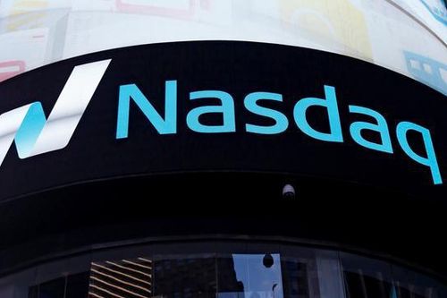 Nasdaq đóng cửa ở mức kỷ lục dù Covid-19 hoành hành mạnh ở Mỹ