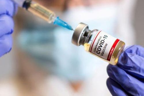 Tiêm chủng vaccine Covid-19: Việc tưởng dễ mà không dễ